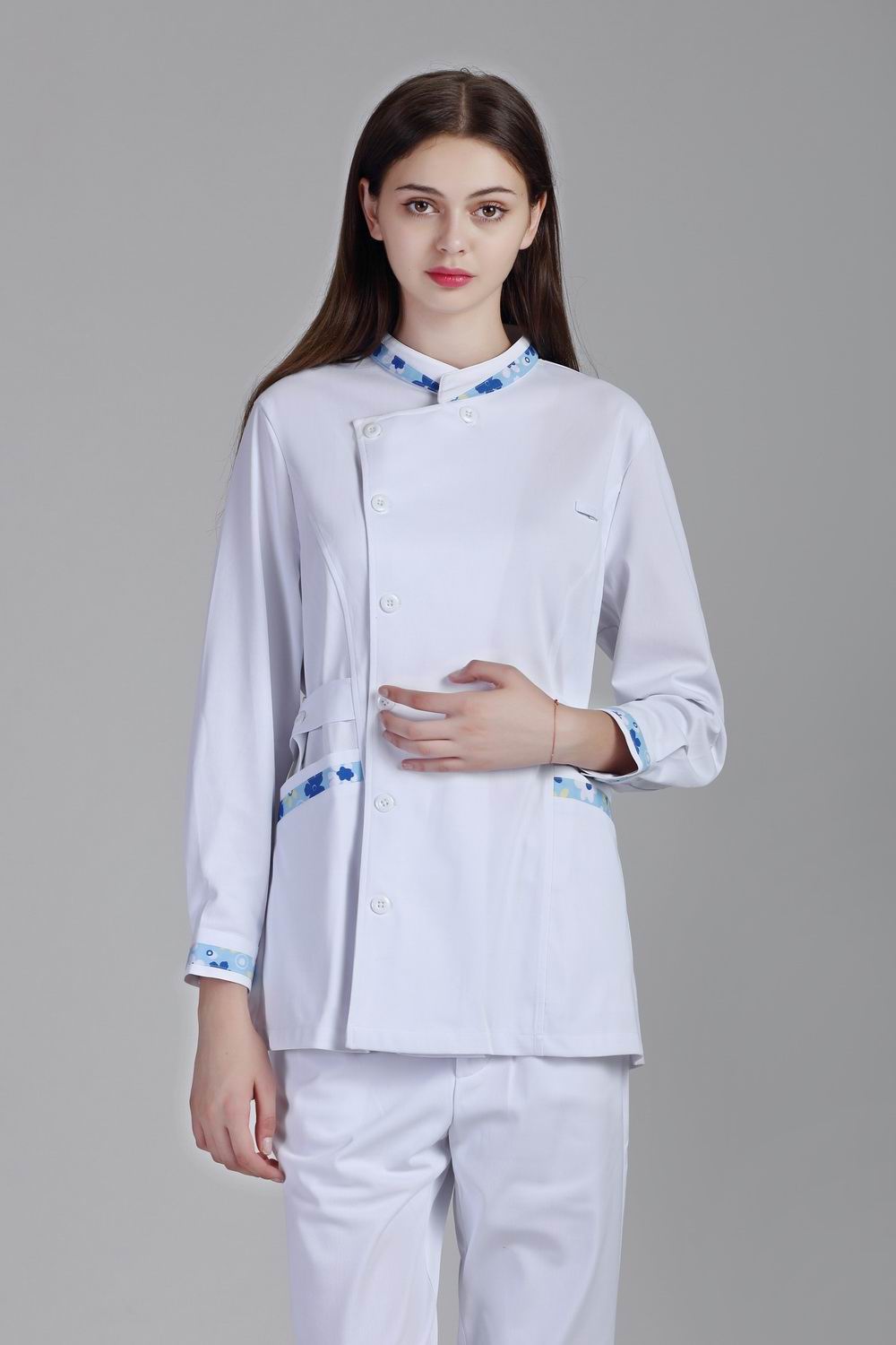 走进护士服和医生服的发展历史